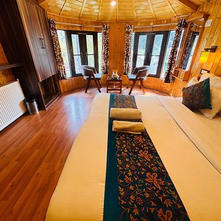 Bombay Palace Hotel Pahalgām Kültér fotó